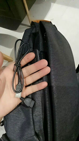 包包质量真的挺不错的，样式美观，拉链顺畅，物流也很给力，店家人也非常好，五星好评。