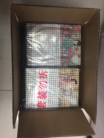 趁着双十一活动，把四种类型都买了两盒，一下子抢购了8盒，给姐姐分了四盒，一直用的百雀羚的面膜，补水效果超级好，皮肤很湿润不油腻，特别适合我们这些上班族使用。熬夜的救星，值得推荐。