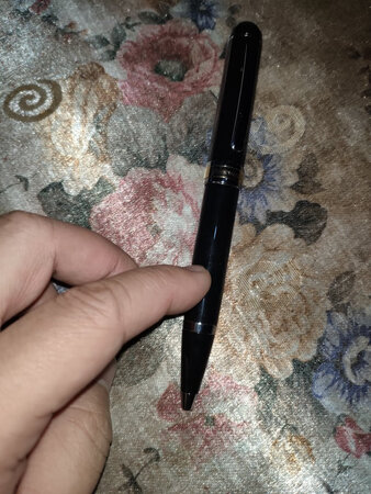 音色采集还可以，外形有些粗，最不满意的就是在双十一刚开始购买后七个小时，笔就降价了10元。?