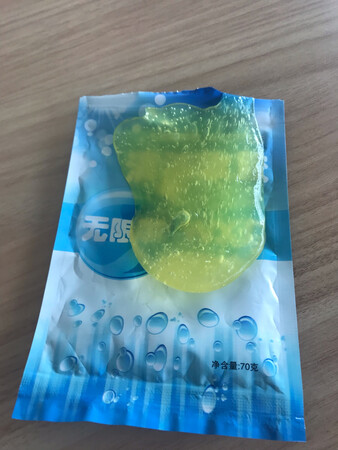 收到货迫不及待的打开使用，干净透明的的黄色已经变污，效果非常好?