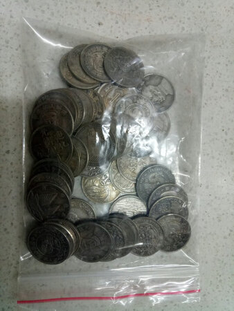小钱币己收到…和店家描述一样很精致漂亮…继续关注