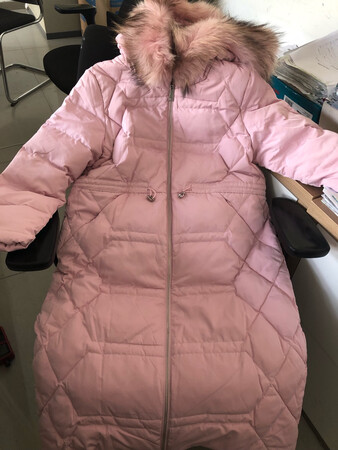 活动价格非常实惠，比实体店优惠很多，多年的朵粉了，穿着不显得臃肿，非常满意！