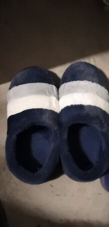 尺码标准，大小合适，也很舒适。
