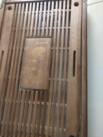 总得来说还不错吧，毕竟价格在哪里，就是有点小瑕疵，细节处理不是很好。