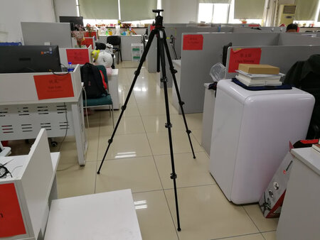 相机支架做工好，用料扎实，支撑牢固