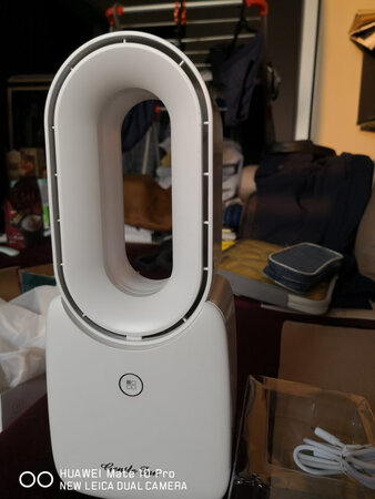 小巧精致，属于桌面使用型。试过还不错，要用一段时间才能知道质量怎么样。