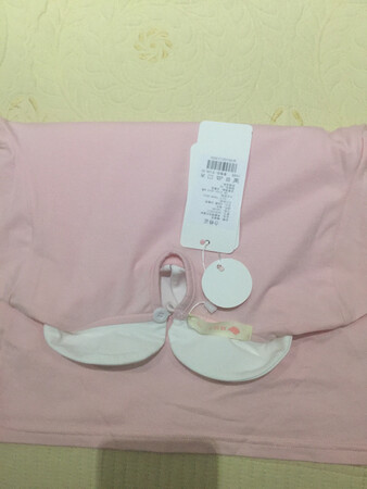 多次来这家店买衣服了，上新价格美丽，衣服穿着很漂亮，发货速度很快，质量很好，号码标准