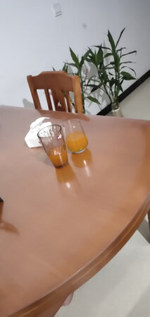 3.0磨砂很厚，很好，也许是刚开包装有点气味，可以接受，希望过两天气味就没有了，物流很快，超给力