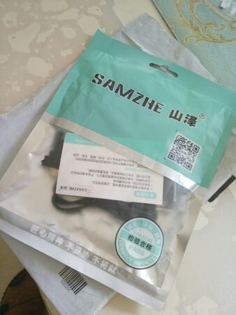产品质量不错，分量足！可能是因为电脑接口的问题，还没连接成功！不过客服服务很耐心，满意！