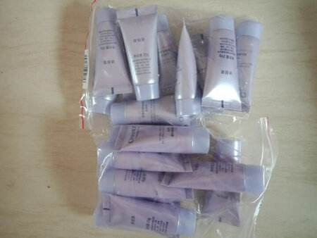 虽然是体验装但用着效果还真的很好，实用经济。