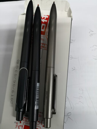 货收到了，质量非常好，外形很漂亮，出水很顺畅，与卖家的描述相符一致。非常满意，我很喜欢。完全超出期望值，质量禁得住，非常棒，发货速度也很快，包装非常仔细，封的也很严实，物流公司服务态度很好，运送速度很快，满意的一次购物。