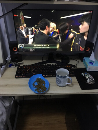 配图就不配了，说实话，第一次觉得京东价钱方面恶心，玩套路，玩弄消费者，双十一一过还便宜了三十块，这种事第一次遇到，sb玩意儿。