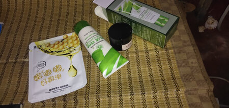 用过一次，效果不错，下次还会光顾本店谢谢店家送的面膜?