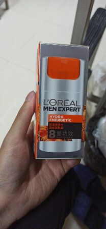 产品包装：包装完好
适合肤质：所有
使用感受：感觉还可
吸收效果：不错