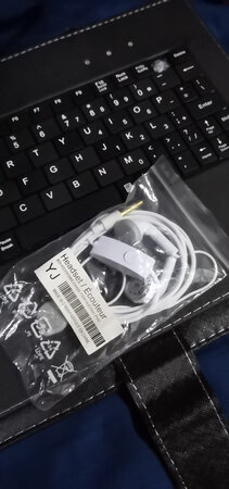 零件损坏  服务态度及其恶劣  
机子发卡
