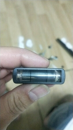 东西不怎么样，邮来里边的件都散架子了，水平仪也是坏的。