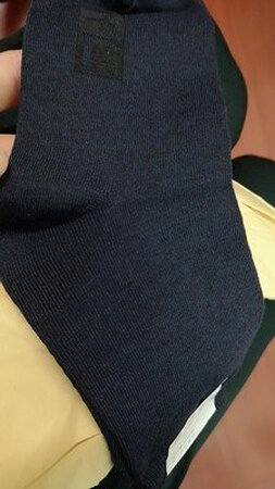 袜子质量很好，必须给5星。还不错吧，穿着挺舒服的，物流挺快的，袜子目测还可以，尺码很标准，穿在脚上也很舒服，和军用得没有什么区别，正宗军品袜物美价廉，退役军人喜欢就好