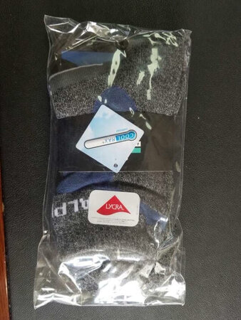 很厚实，挺舒服的，下次还会再买