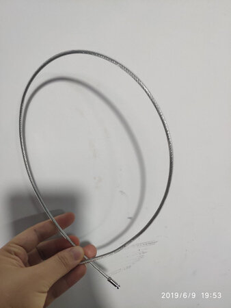 买了三个栓窗户的，线很细，聊胜于无吧