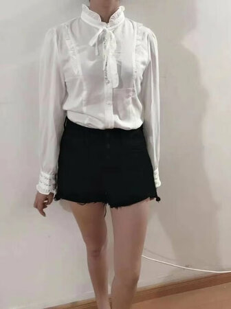 宝贝收到了，面料和款式都很好，老婆大人很喜欢。