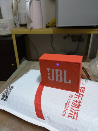 小巧玲珑，特别好看声音很清楚。