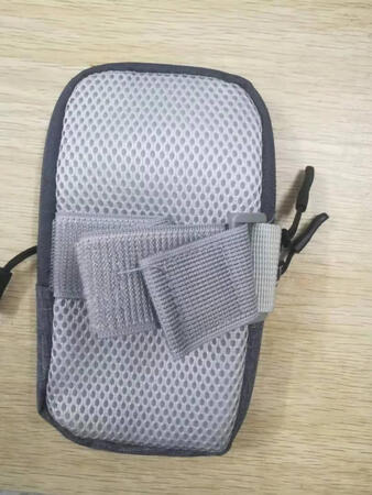 包包不错，颜色也好看，试用中