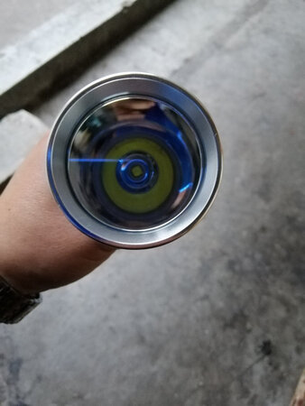 不错，值得购买亮度还可以，等哪天晚上出去再试试