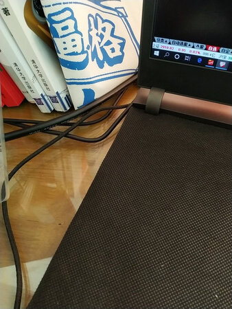 产品质量：大众口碑质量自然好
产品性能：高清流畅
兼容性能：笔记本适用
外形外观：简洁大方
产品包装：环保节能
其他特色：不包邮