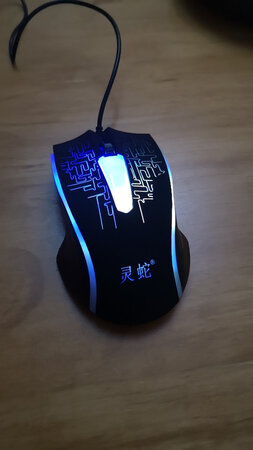 耐用度：感觉做工精细耐用
响应速度：反应挺快
便携度：体积偏大，但非常适合男士使用
外观颜值：美观大气
舒适度：手感极好