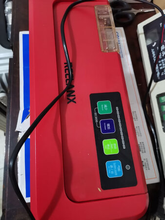 使用感受：不错，封口线很宽很扎实
外观设计：外观大气时尚，容易收纳