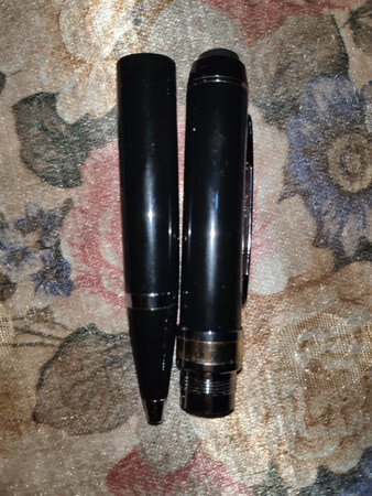 音色采集还可以，外形有些粗，最不满意的就是在双十一刚开始购买后七个小时，笔就降价了10元。?