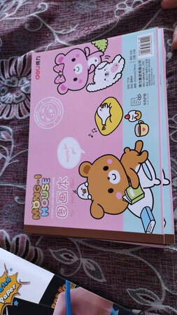 做工质感：不错
尺寸大小：不大不小
便携性能：方便
手感：不错