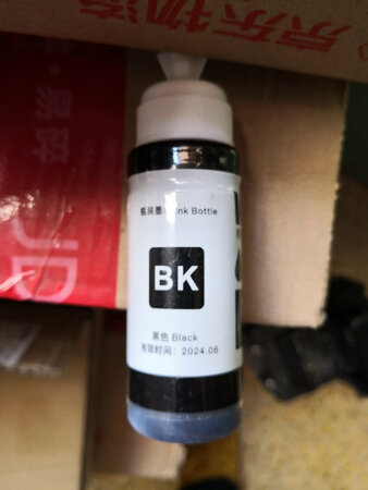 填充墨水还不错，45ml一瓶，价廉物美！