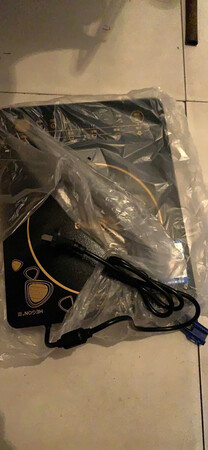刚收到货就迫不及待的打开看看，包装很完整，