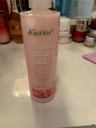 收到了，还没用，闻闻,是我喜欢的味道。