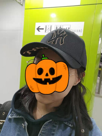 给女朋友买的，女朋友比较满意～