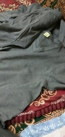 衣服质量还行还没穿那