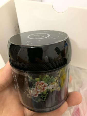 辣鸡发个便宜货过来以次充好，换货又磨磨唧唧，等一天都不见人来取件，大爷一样