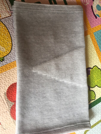 昨天下单今天就到货了，速度真快，轻柔舒适，质量不错。