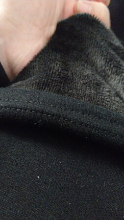 还可以吧，已经上身了，活动价格入手，还是很有性价比的。