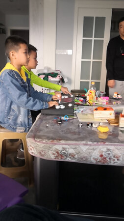 还是可以，小朋友很喜欢，游戏很多