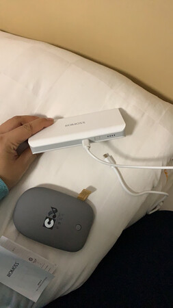 收到货用了一个小时没电，然后就开始充电，可***就是充不进去电，什么破玩意儿，如果能给0分我一分都不给