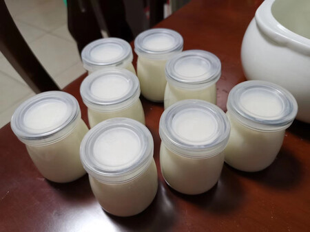 很好用，虽然粉色不如白色大气，但当然不影响使用啦。买回来第一天晚上就做了酸奶，口感非常绵密。整体静音又方便。五星好评。