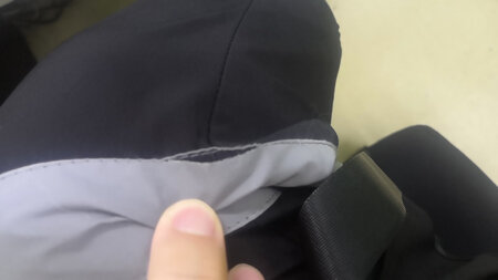 裤子穿起来还行就是质量不太好洗了两次就开线了我也是服了然后大腿处有皱纹