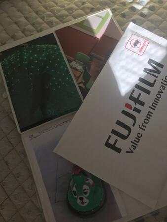 照片清洗的非常清晰，纸张也很厚实，非常满意，希望价格更优惠