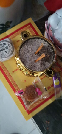 请回来后就遇到一件开心的事情，我的认证就下来了，很开心，拍视频都不管拍下来菩萨，还是得注意点