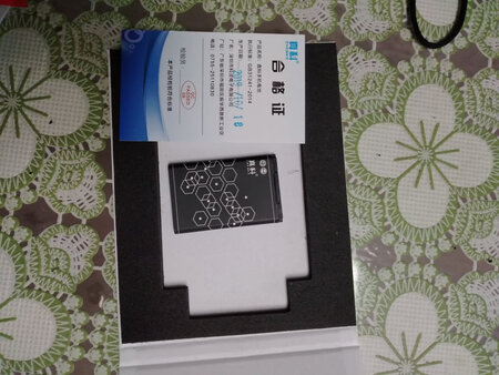 做工质感：快件包装很细致像正规厂家做法，电池外观很好，就是不知质量如何用一阶段再来追评。
