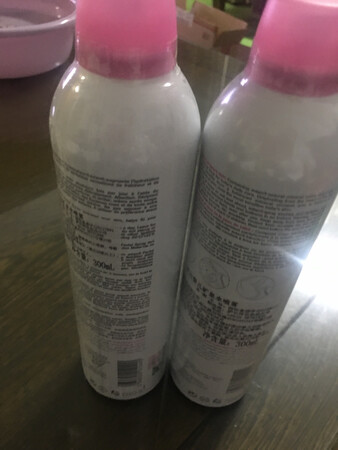 趁着双十一购物狂欢节的活动来下的单，感觉比平常也没有优惠多少，还蹲点到那么迟为了买点自己感觉便宜到的东西，发现是不是太傻了，价格实际的没有优惠多少，但是把自己人搞的太累了，皮肤呢因为迟睡变得暗淡发黄无光泽，简直就是一个黄脸婆，自己都看不下去，感觉就是找罪受，是用多少好的化妆品都补不回来的，这边为了贪点小优惠亏大发了