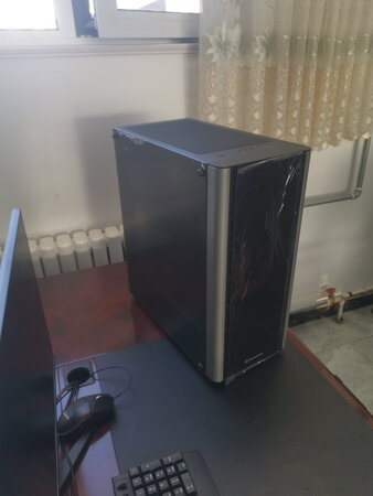 评分检测：469000
游戏效果：贼流畅
安装难度：简单的不要不要的，装不了的只怕是刚刚接触电脑了
外形外观：平时很低调开机炸裂