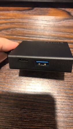 功能没有问题，就是塑料材质很轻，线材有点硬。这个价钱如果品质感再好一些就完美了